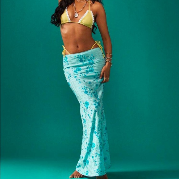 Missguided Blue Floral Maxi Skirt - Picture 3 of 4